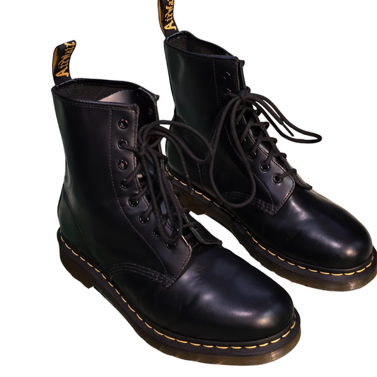 Black Leather 1460 Dr Martens UK9.5