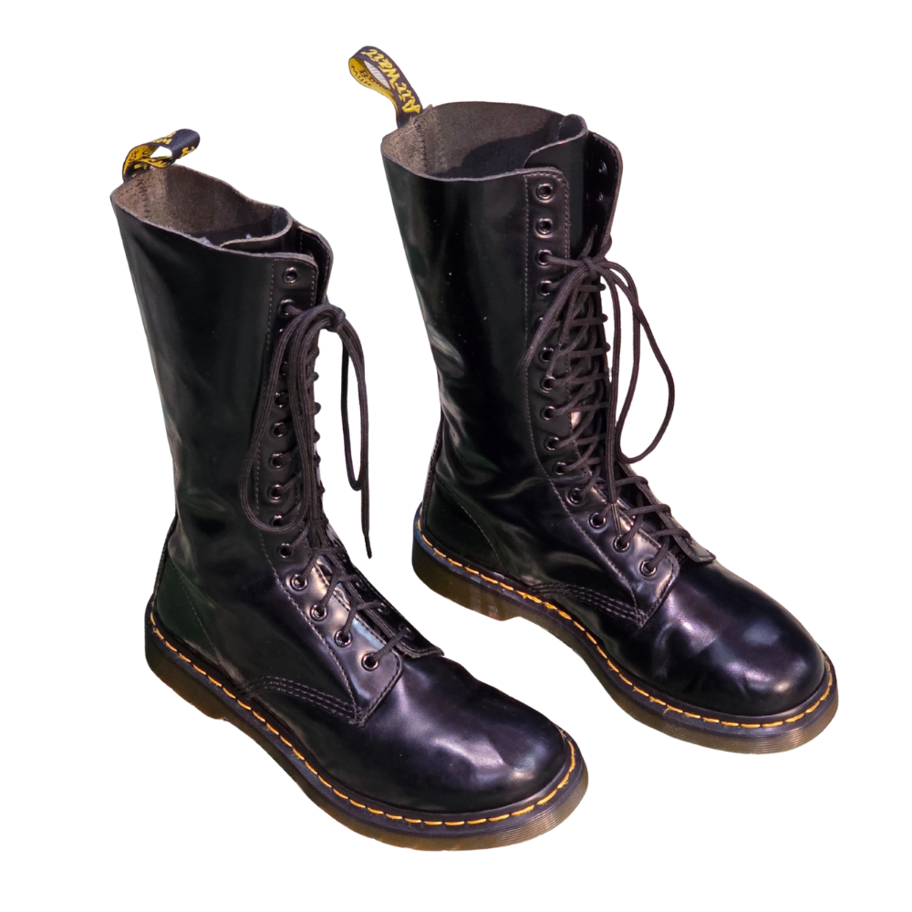 Black Leather 1914 *14 eye* Dr Martens UK8